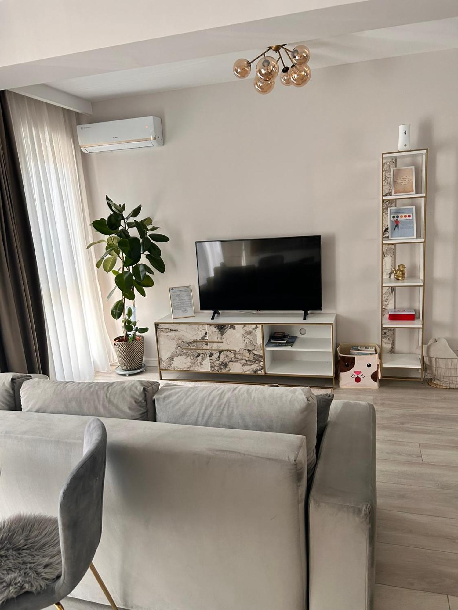 Elegance Apartment Bukares Bagian luar foto