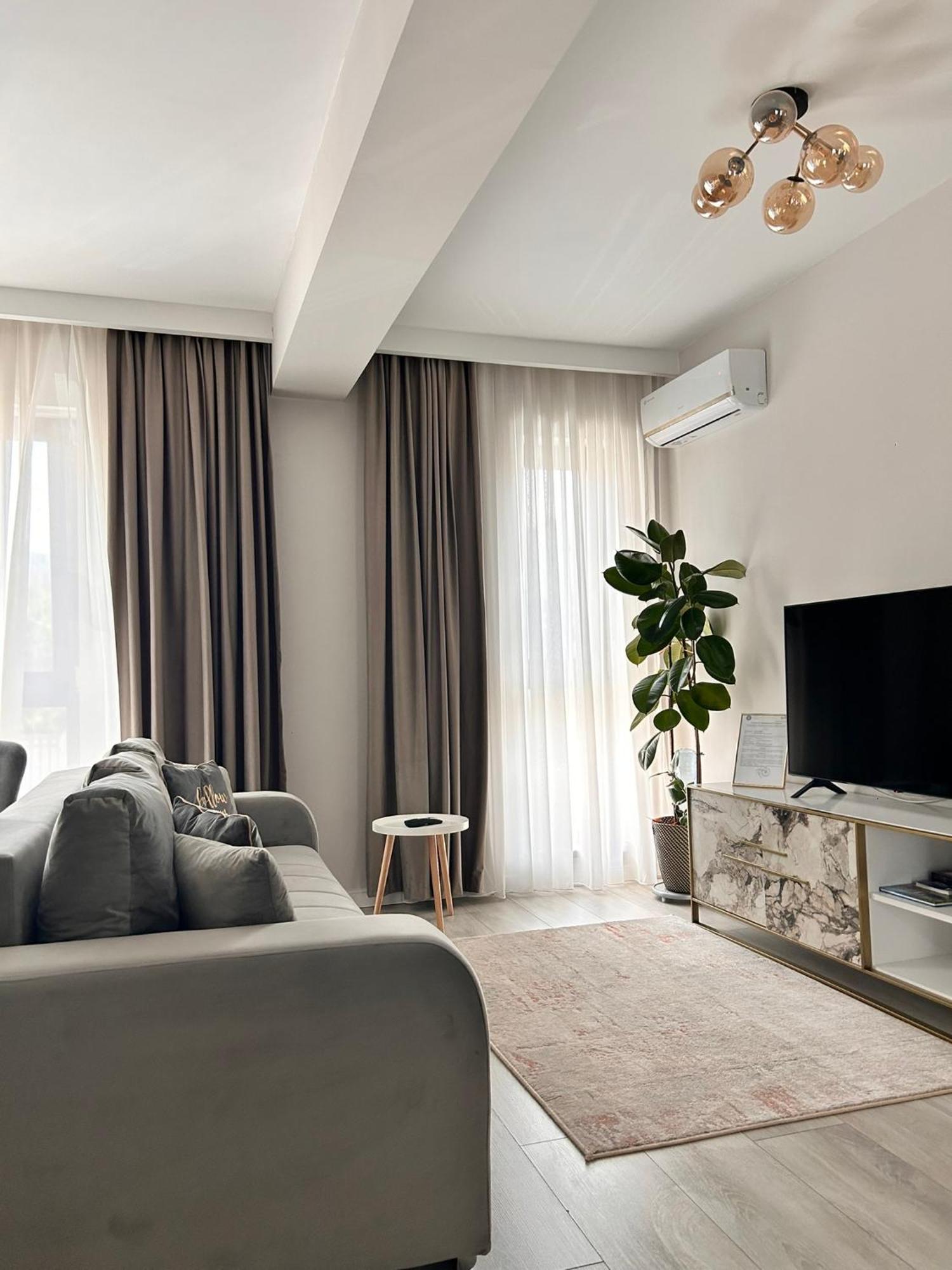 Elegance Apartment Bukares Bagian luar foto